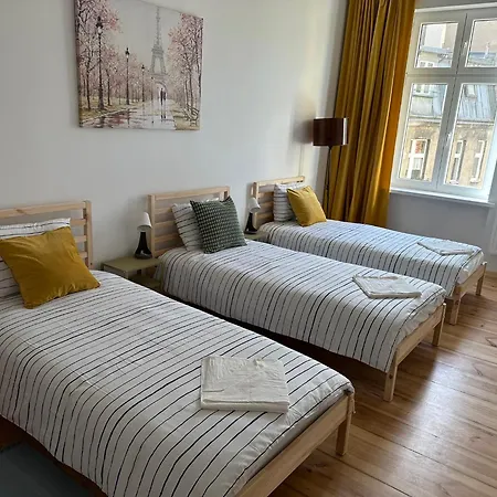 Lägenhet Trzecie Pietro Poznań